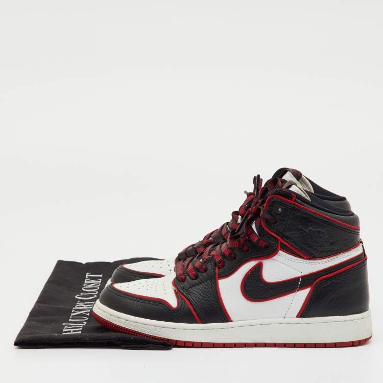 Pre Owned Air Jordans Black/White Leather Jordan 1 Retro High Bloodline Sneakers Size 37.5