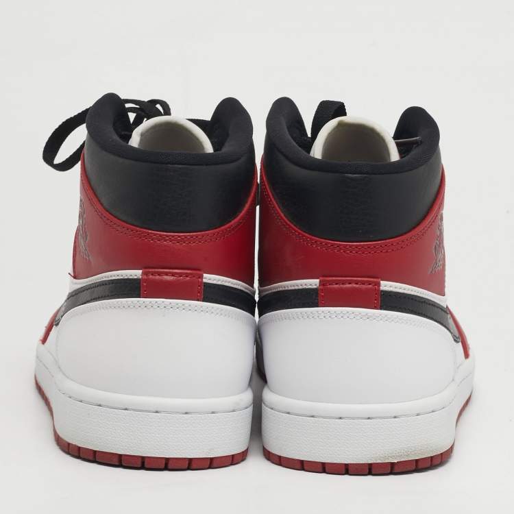 Pre Owned Air Jordans Jordan 1 Chicago Size 45 Multicolor Leather Mid Top Sneakers