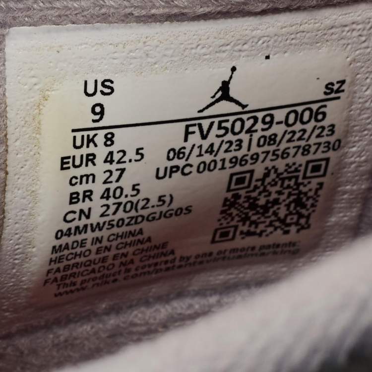 Pre Owned Air Jordans Jordan 4 Retro Bred Reimagined Size 42.5 Black Leather High Top Sneakers