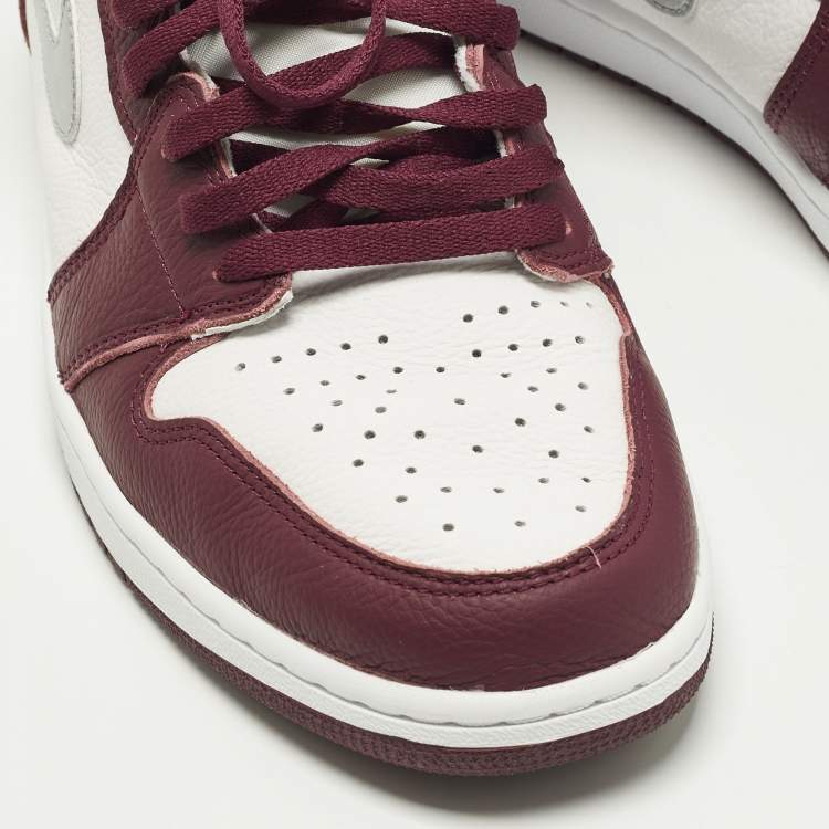 Pre Owned Air Jordans Jordan 1 Size 47.5 White/Purple Leather High Top Sneakers