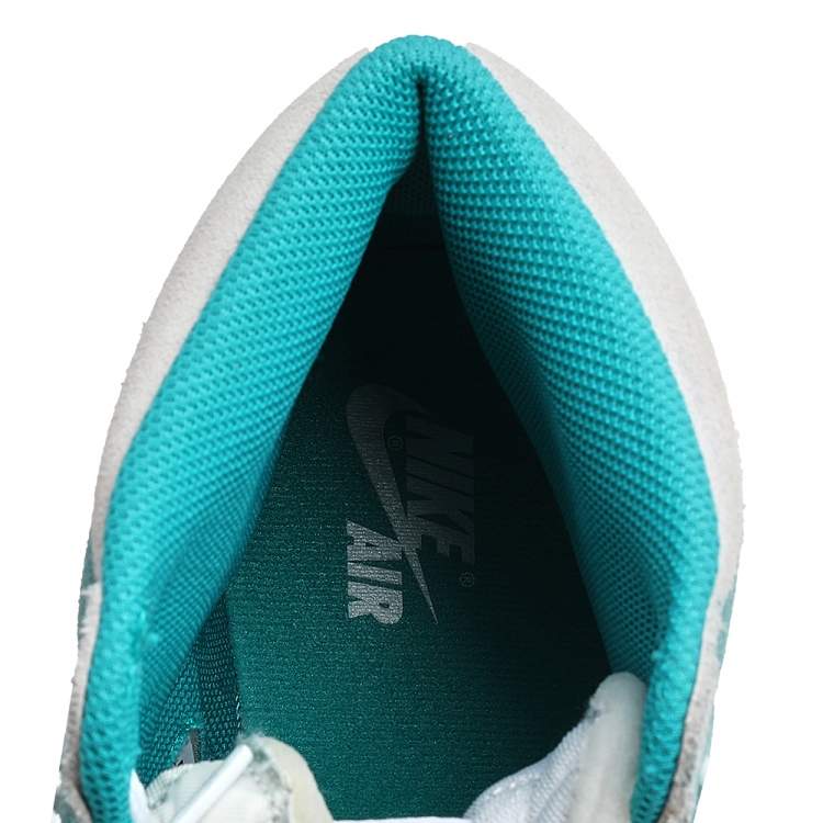 Pre Owned Air Jordan Turbo Green/White Suede And Leather Jordan 1 Retro High Sneakers Size 47