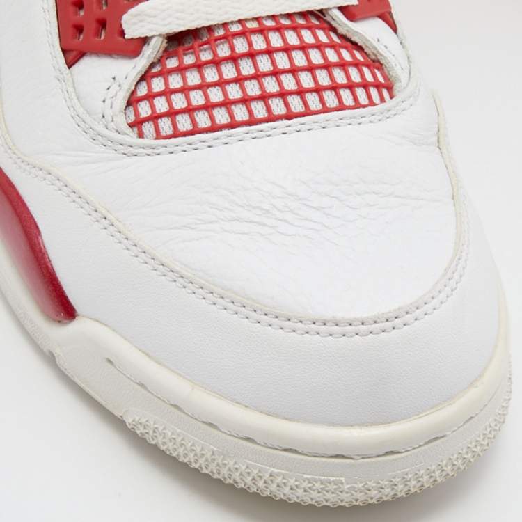 Pre Owned Air Jordans White/Red Leather and Fabric 4 Retro Fire Red Lace Up Sneakers Size 45