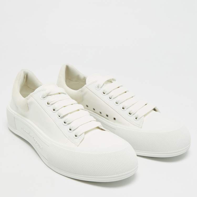 مملوكة مسبقًا حذاء رياضي ألكسندر ماكوين بلومسول سطح حجم 43 أبيض قماش عنق منخفض