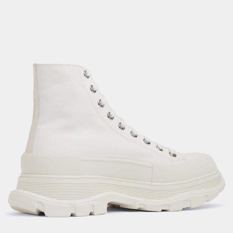 Pre Owned حذاء بوت ألكسندر ماكوين تريد سليك ثلاثي أبيض مقاس 39