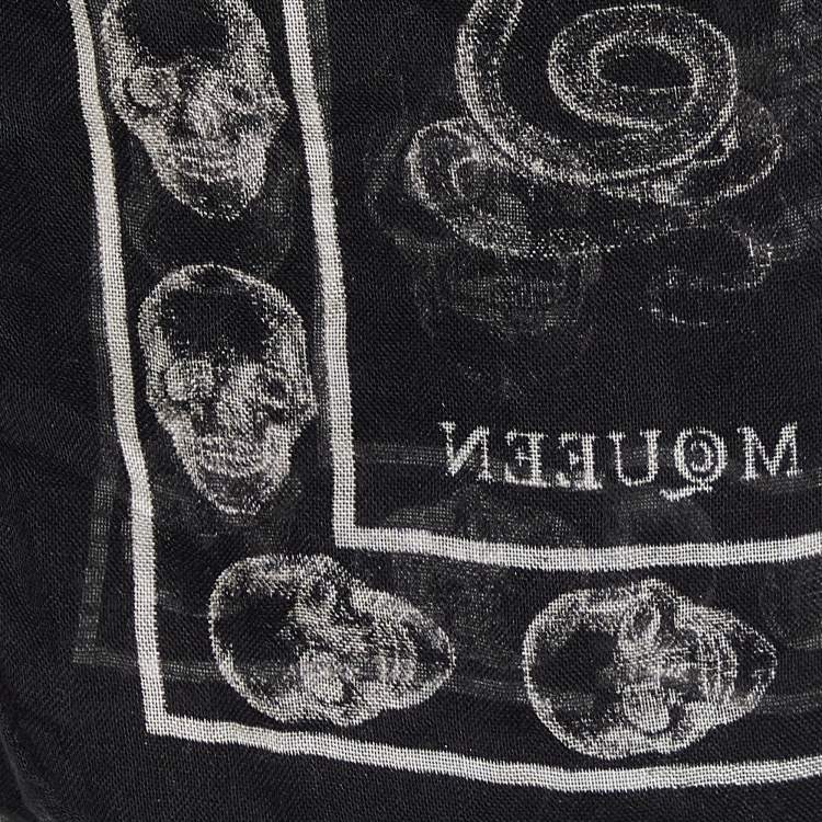 Pre Owned Alexander McQueen Black Skull Print Silk & Modal Scarf