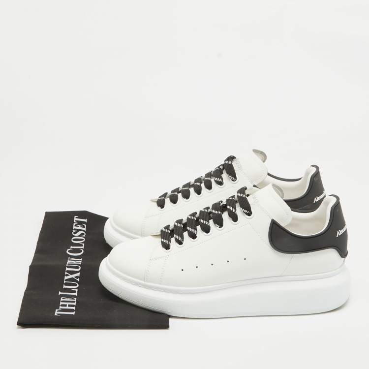 مملوكة مسبقًا Alexander McQueen White Leather Oversized Lace Up Sneakers Size 42