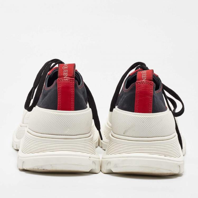 Pre Owned Alexander McQueen Black/Red Canvas and Leather Tread Low Sneakers Size 44