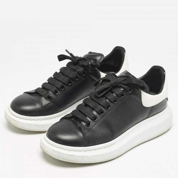 Pre Owned Alexander McQueen Black/White Leather Larry Sneakers Size 40