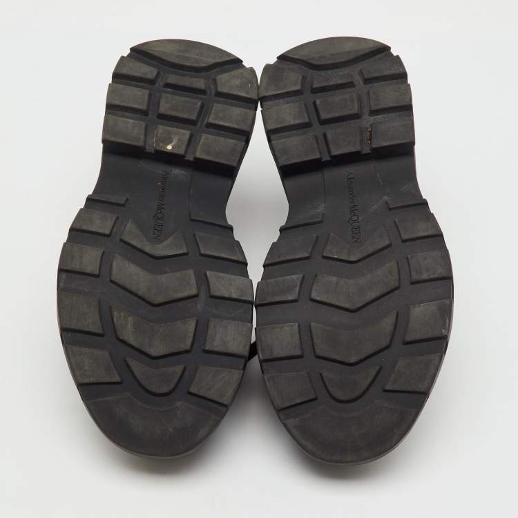 Pre Owned Alexander McQueen Black Canvas and Rubber Tread Slick Low Top Sneakers Size 43