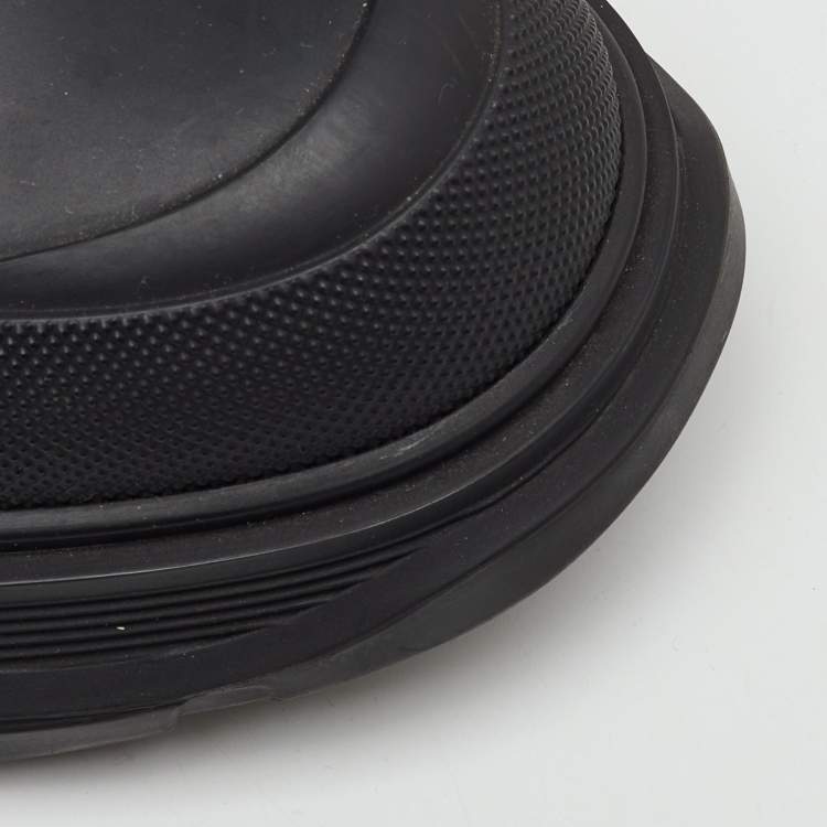 Pre Owned Alexander McQueen Black Canvas and Rubber Tread Slick Low Top Sneakers Size 43