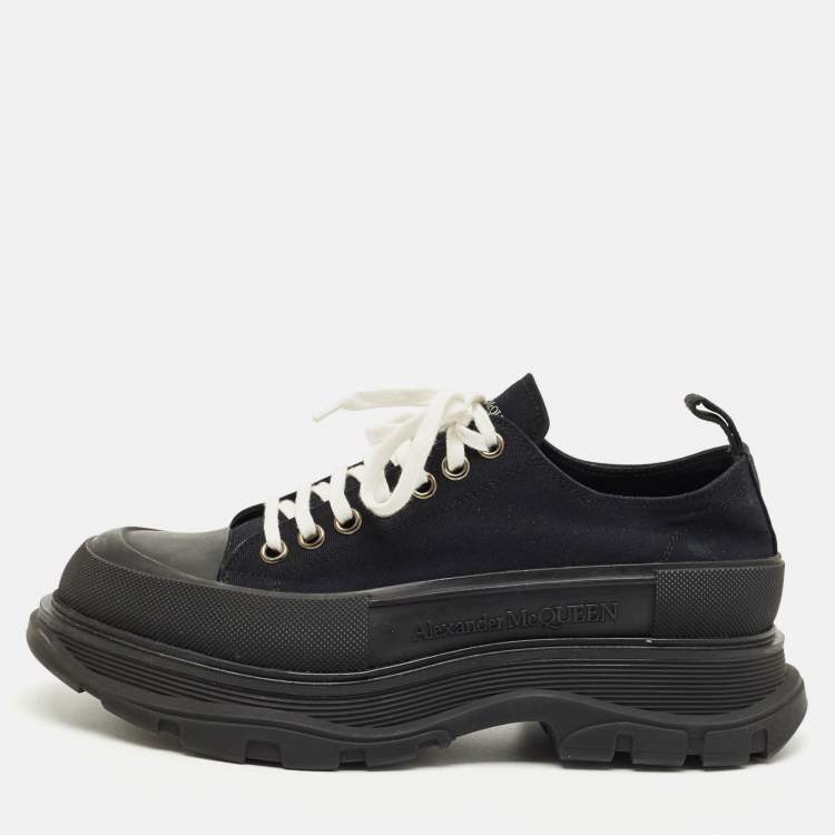 Pre Owned Alexander McQueen Black Canvas And Rubber Tread Slick Low Top Sneakers Size 42