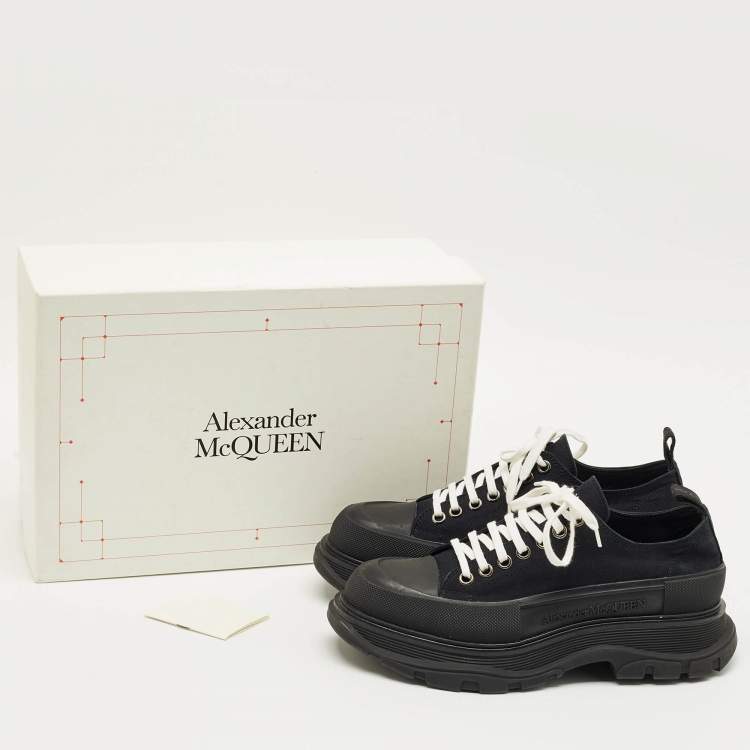 Pre Owned Alexander McQueen Black Canvas And Rubber Tread Slick Low Top Sneakers Size 42
