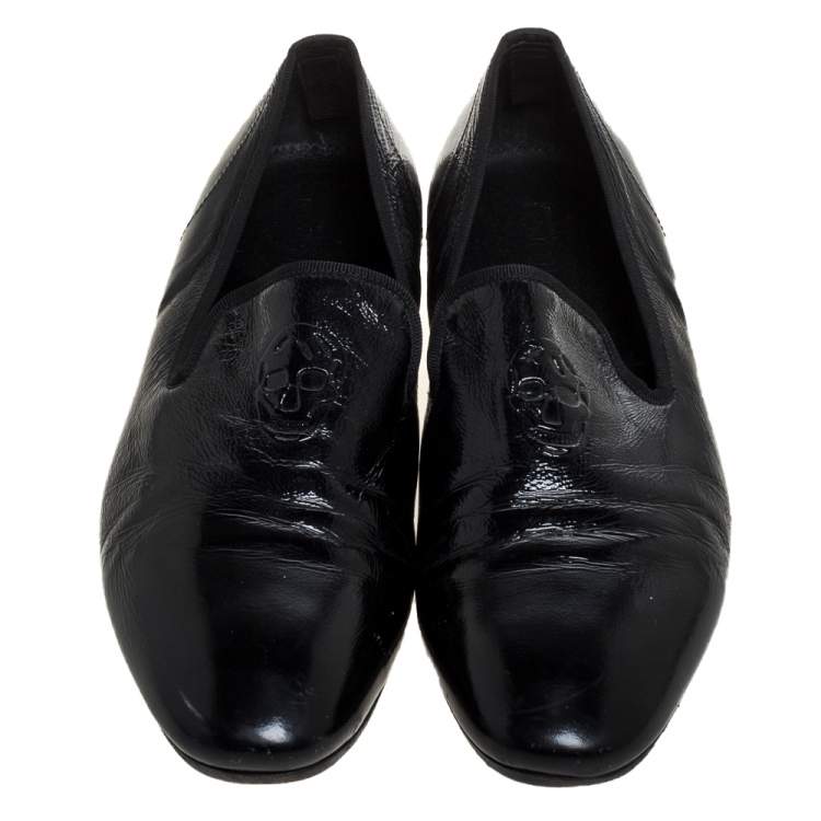 Pre Owned Alexander McQueen Black Patent Embossed Skull Detail Smoking Slippers Size 44