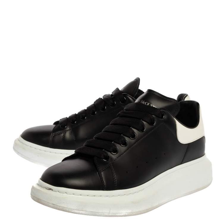 Pre Owned Alexander McQueen Black/White Leather Larry Low Top Sneakers Size 43