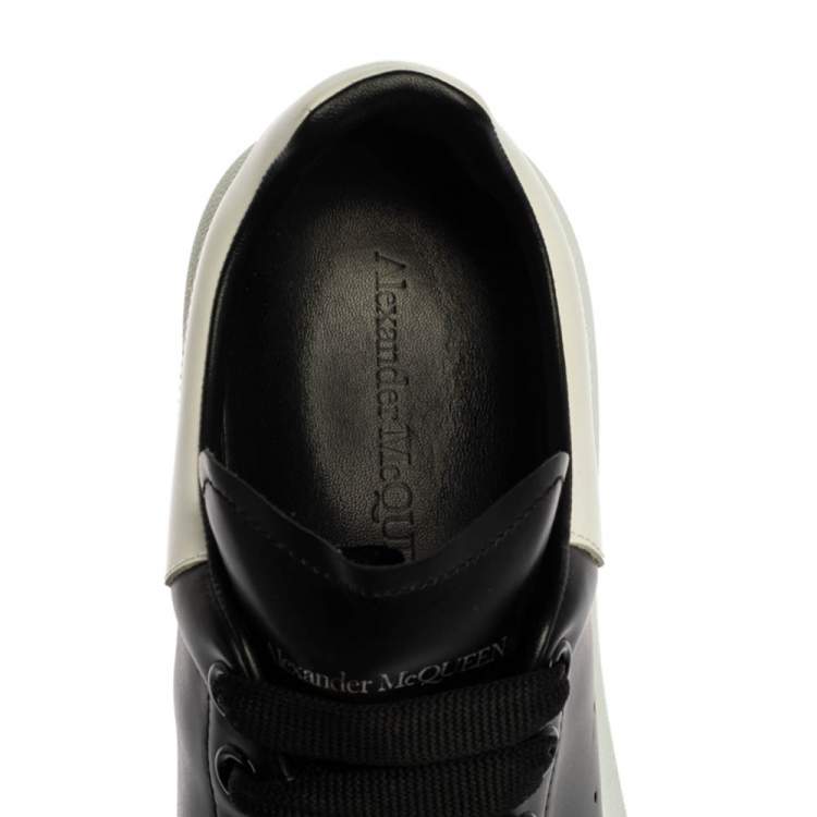 Pre Owned Alexander McQueen Black/White Leather Larry Low Top Sneakers Size 43