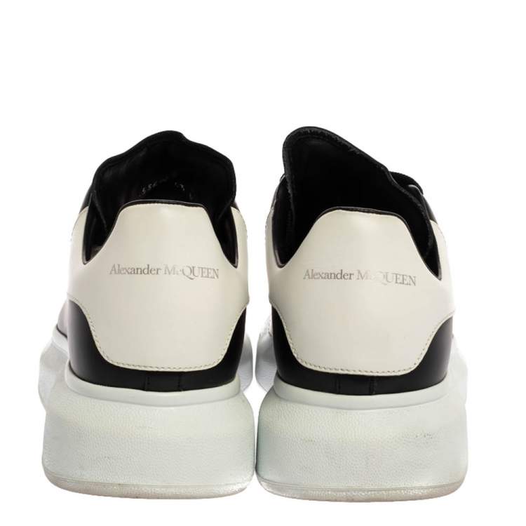 Pre Owned Alexander McQueen Black/White Leather Larry Low Top Sneakers Size 43