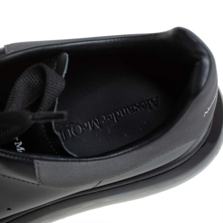 Pre Owned Alexander McQueen Black Leather Clear Sole Low Top Sneakers Size 42