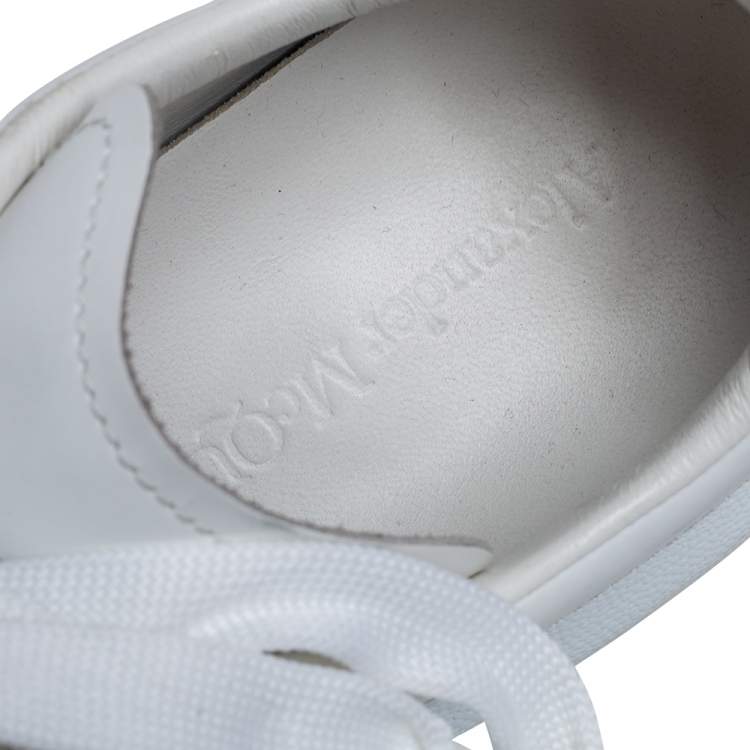 Pre Owned Alexander McQueen White Leather Oversized Cap Toe Low Top Sneakers Size 40
