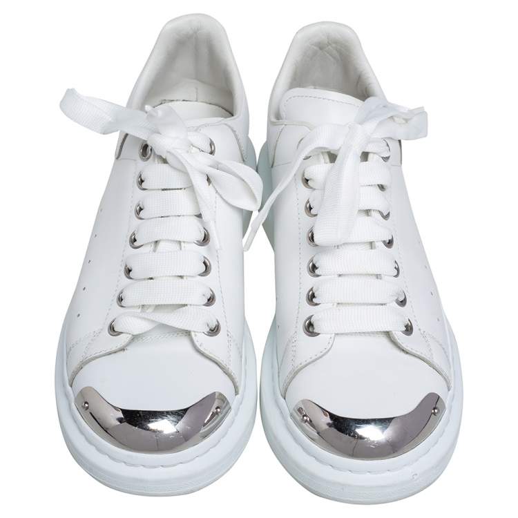 Pre Owned Alexander McQueen White Leather Oversized Cap Toe Low Top Sneakers Size 40