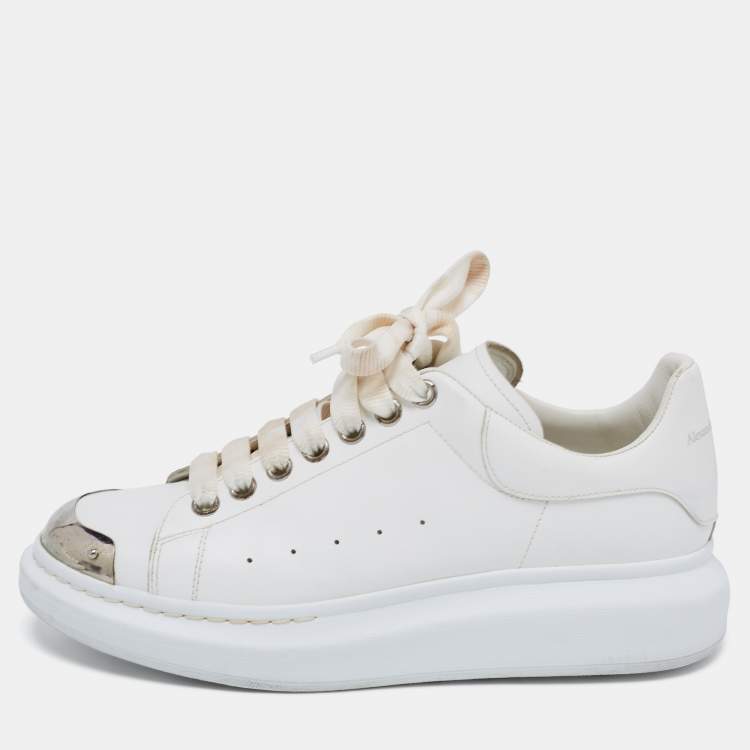 Alexander mcqueen toe 2024 cap oversized sneakers