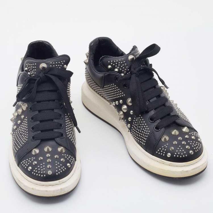 Pre Owned Alexander McQueen Black Leather Studded Low Top Sneakers Size 43