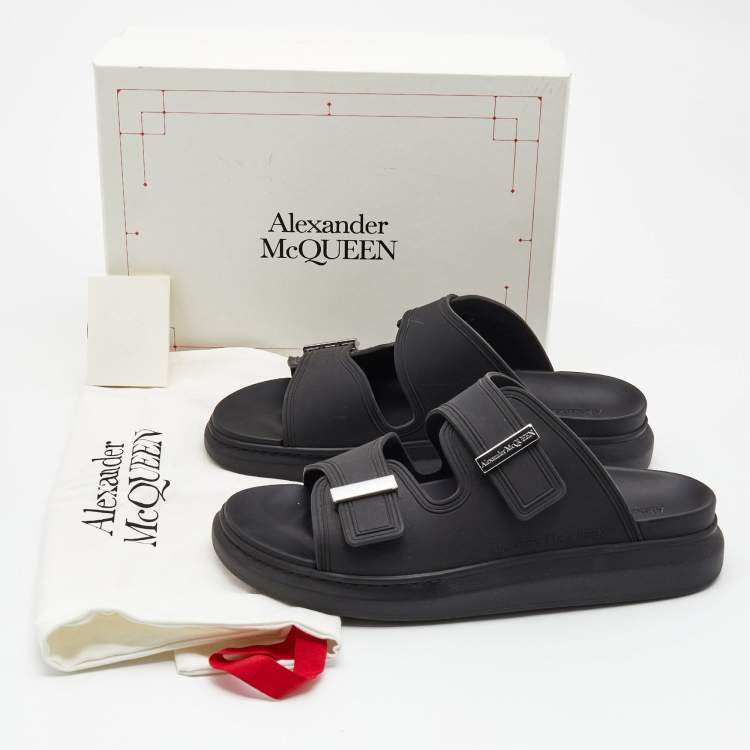 Pre Owned Alexander McQueen Black Rubber Birke Buckle Detail Slide Sandals Size 45