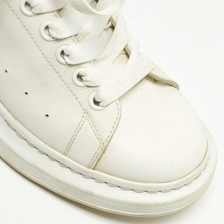 Pre Owned Alexander McQueen White/Red Leather and Watersnake Oversized Sneakers Size 41