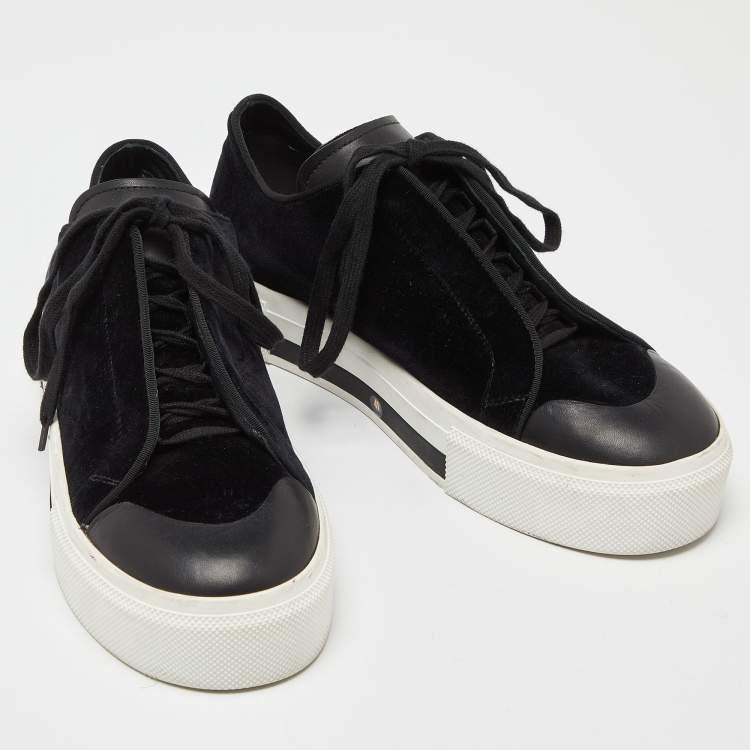 Pre Owned Alexander McQueen Black Velvet Lace Low Top Sneakers Size 41
