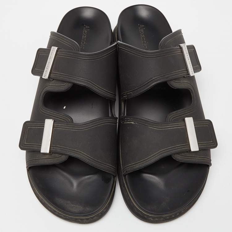 Pre Owned Alexander McQueen Black Rubber Birke Buckle Detail Slide Sandals Size 43