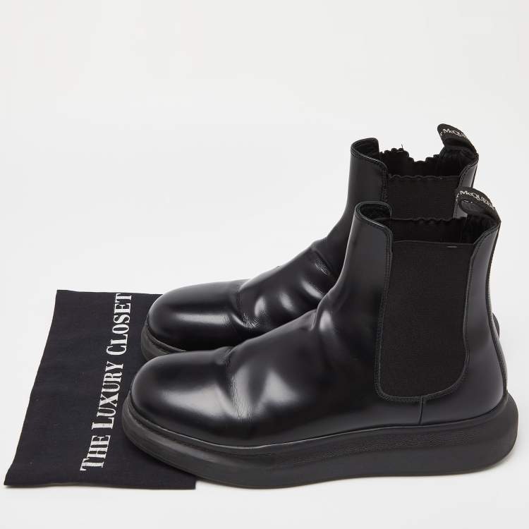 مملوكة مسبقًا Alexander Mcqueen Black Leather Ankle Boots Size 45