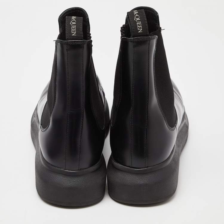 مملوكة مسبقًا Alexander Mcqueen Black Leather Ankle Boots Size 45
