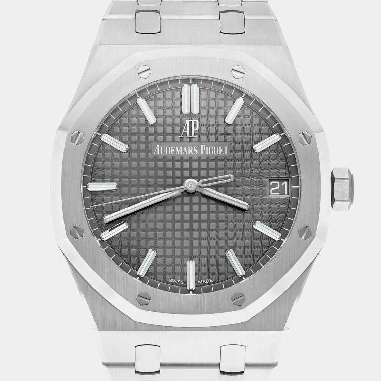 Pre Owned Audemars Piguet Royal Oak 15500ST.OO.1220ST.02 Automatic Silver Stainless Steel Men's Wristwatch 41 mm