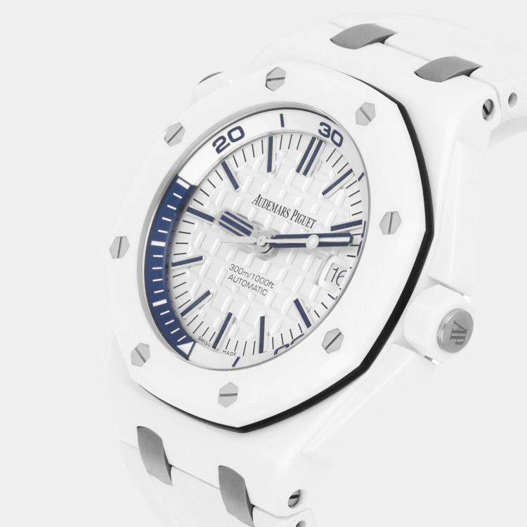 Pre Owned Audemars Piguet Royal Oak Offshore 15707CB.OO.A010CA.01 Automatic White Ceramic Stainless Steel Men's Wristwatch 42 mm