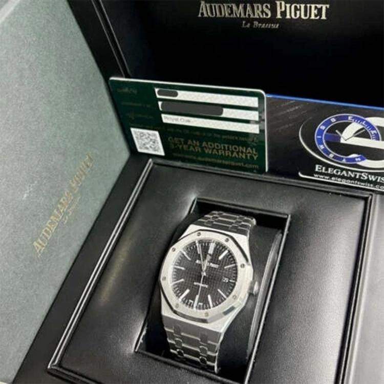 Pre Owned Audemars Piguet Royal Oak 15400ST.OO.1220ST.01 Automatic Black Stainless Steel Men's Wristwatch 41 mm