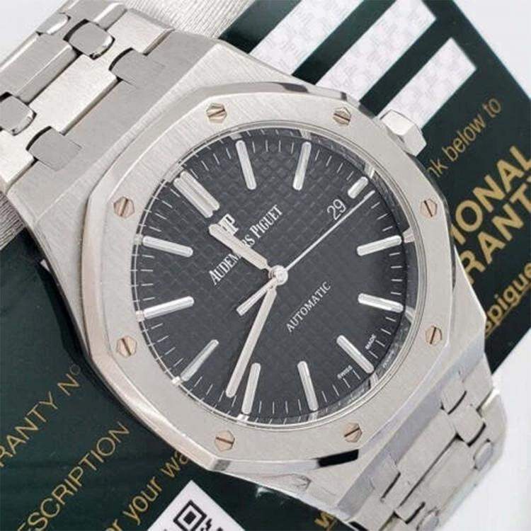 Pre Owned Audemars Piguet Royal Oak 15400ST.OO.1220ST.01 Automatic Black Stainless Steel Men's Wristwatch 41 mm