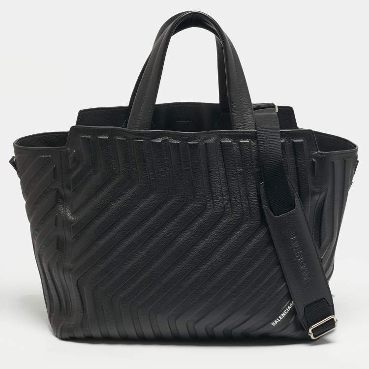 Pre Owned Balenciaga Car East West M Black Embossed Leather Tote