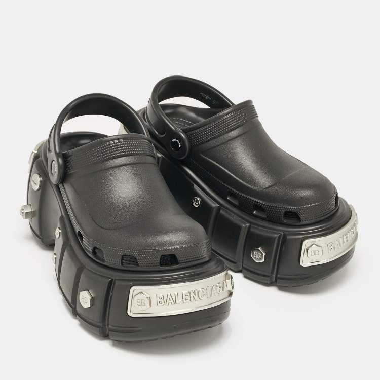Pre Owned Balenciaga x Crocs Black Rubber Hardcrocs Sandals Size 40