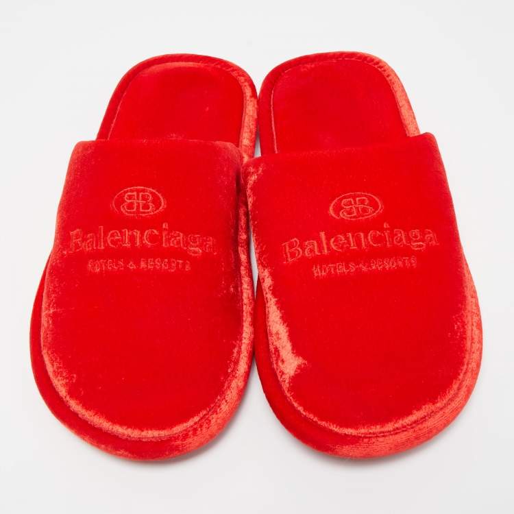 Pre Owned Balenciaga Red Velvet Flat Mules Size 43