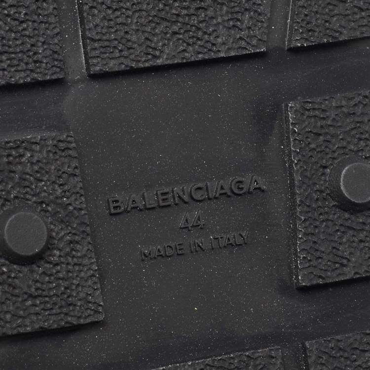 Pre Owned Balenciaga White/Black Leather and Mesh Race Runner Sneakers Size 44