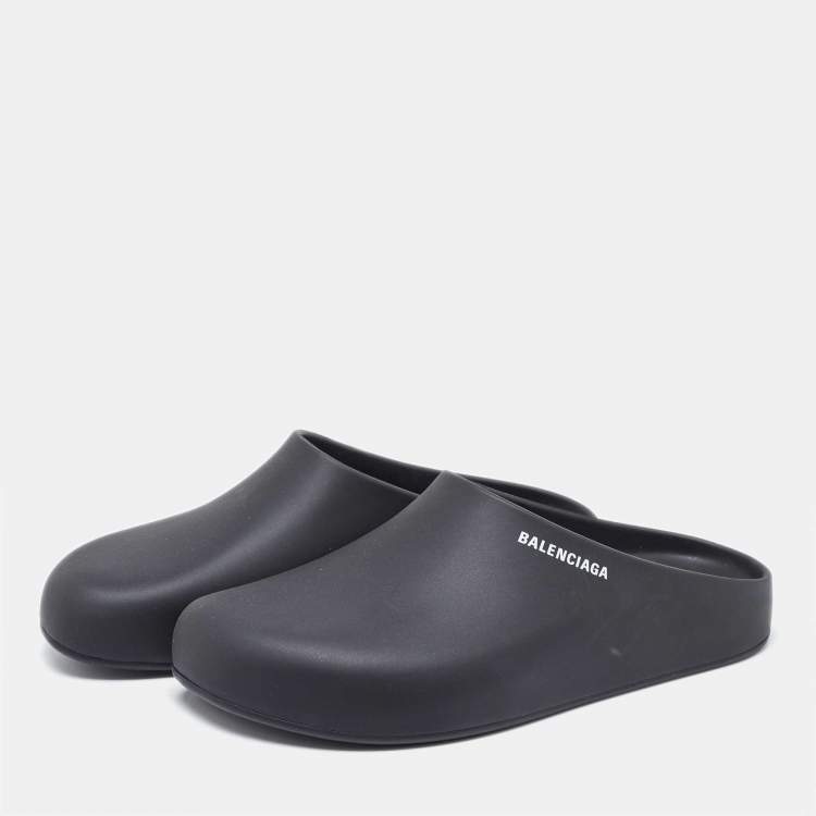 Pre Owned Balenciaga Black Rubber Flat Mules Size 42