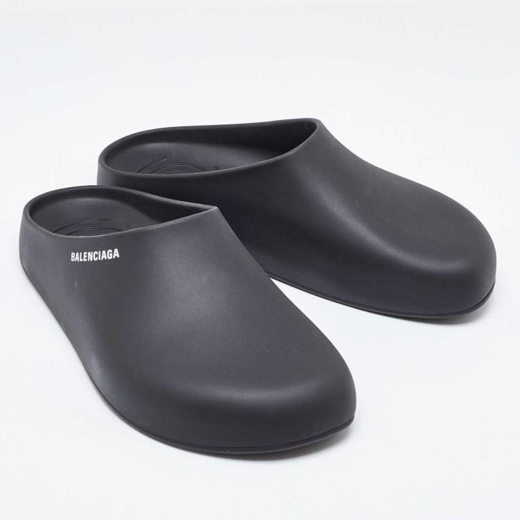 Pre Owned Balenciaga Black Rubber Flat Mules Size 42