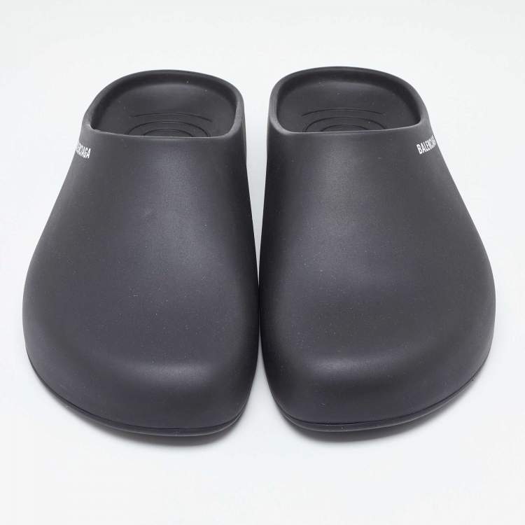 Pre Owned Balenciaga Black Rubber Flat Mules Size 42