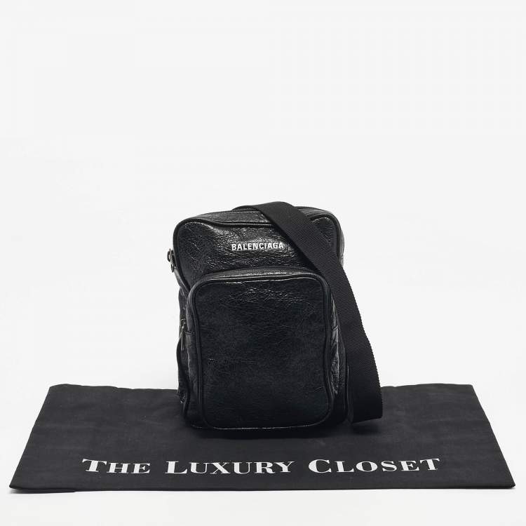 Pre Owned Balenciaga Black Leather Explorer Crossbody Bag