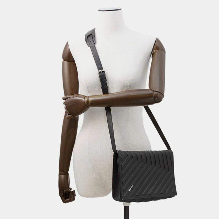 Pre Owned Balenciaga Calf Wrap Shoulder Bag Black Leather