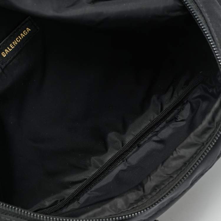 مملوكة مسبقًا حقيبة خصر بالينسياغا نايلون أسود/أزرق بحري