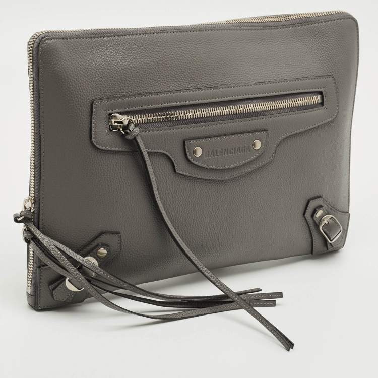 Pre Owned حقيبة كلتش جلد رمادية بالنسياغا نيو كلاسيك