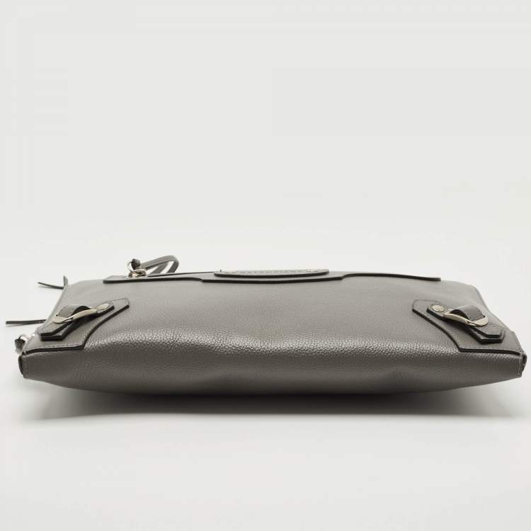 Pre Owned حقيبة كلتش جلد رمادية بالنسياغا نيو كلاسيك