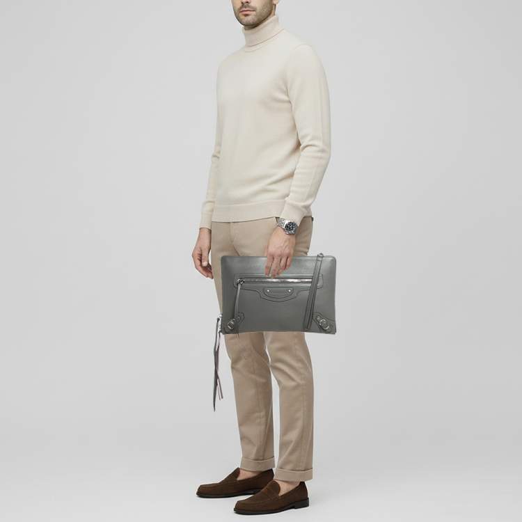 Pre Owned حقيبة كلتش جلد رمادية بالنسياغا نيو كلاسيك