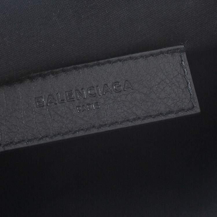 Pre Owned Balenciaga Black Leather Medium Classic City Pouch