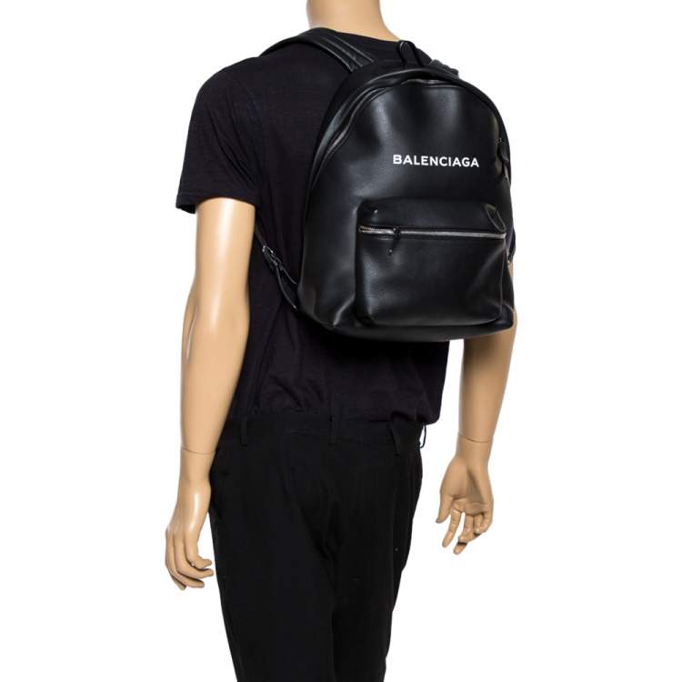 balenciaga everyday backpack